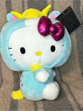 Hello Kitty Plush in Blue Capricorn Horoscope with Metallic Pink Bow NWT